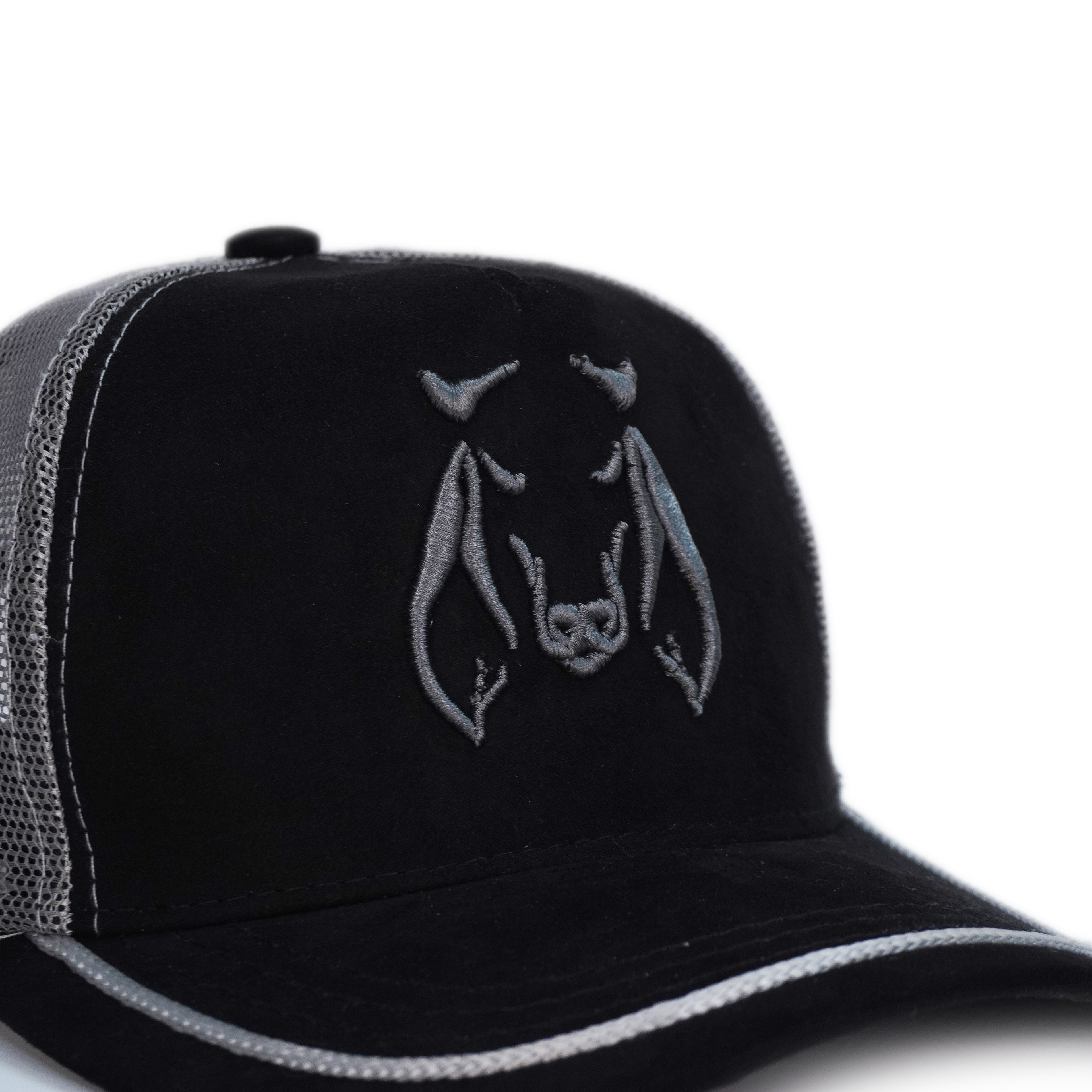 Gorra Negra Agropecuaria – Bordado Toro