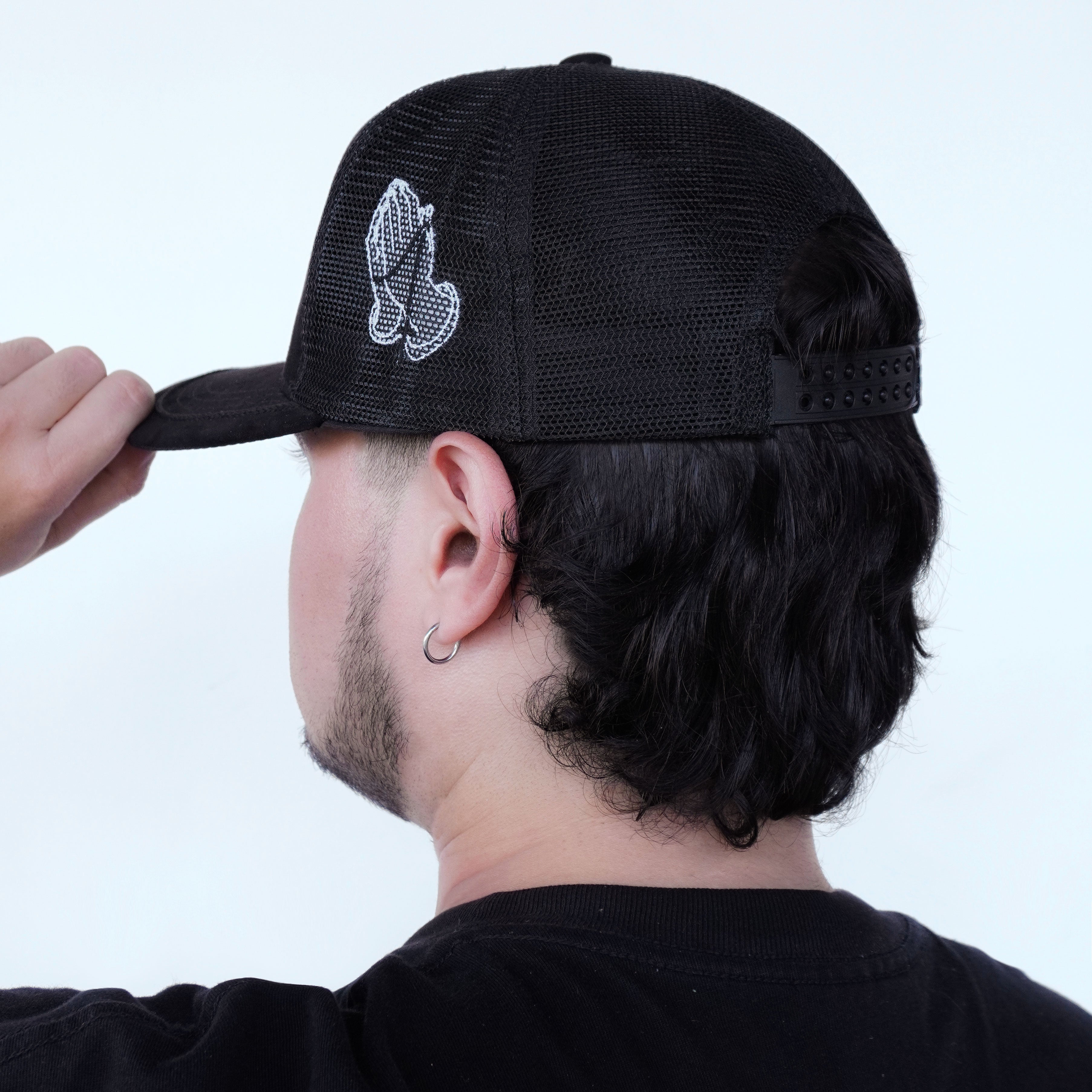 Gorra Negro Agropecuaria – Bordado Fé y Manos Con Rosario