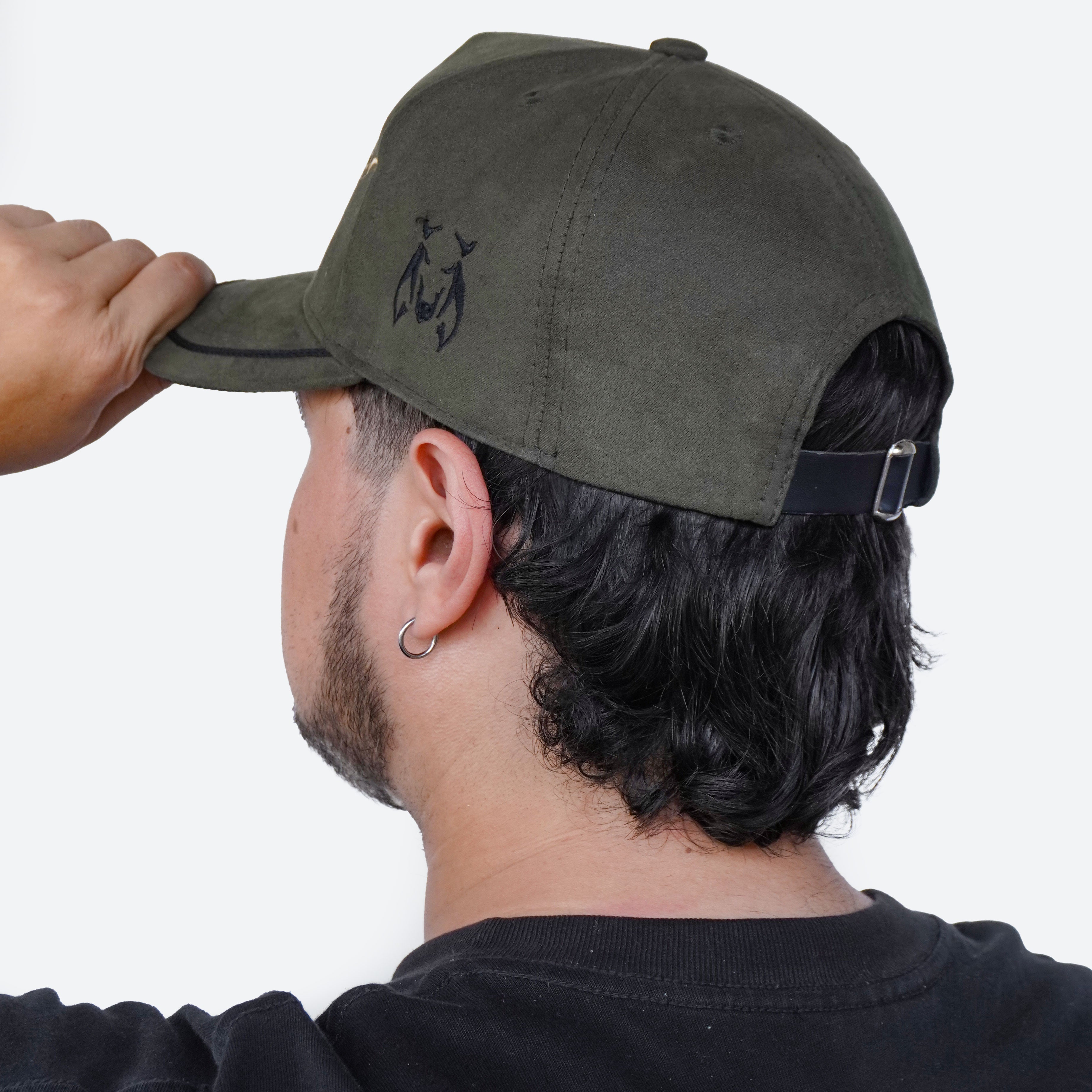 Gorra Verde Negro Agropecuaria – Bordado Toro y Vaca