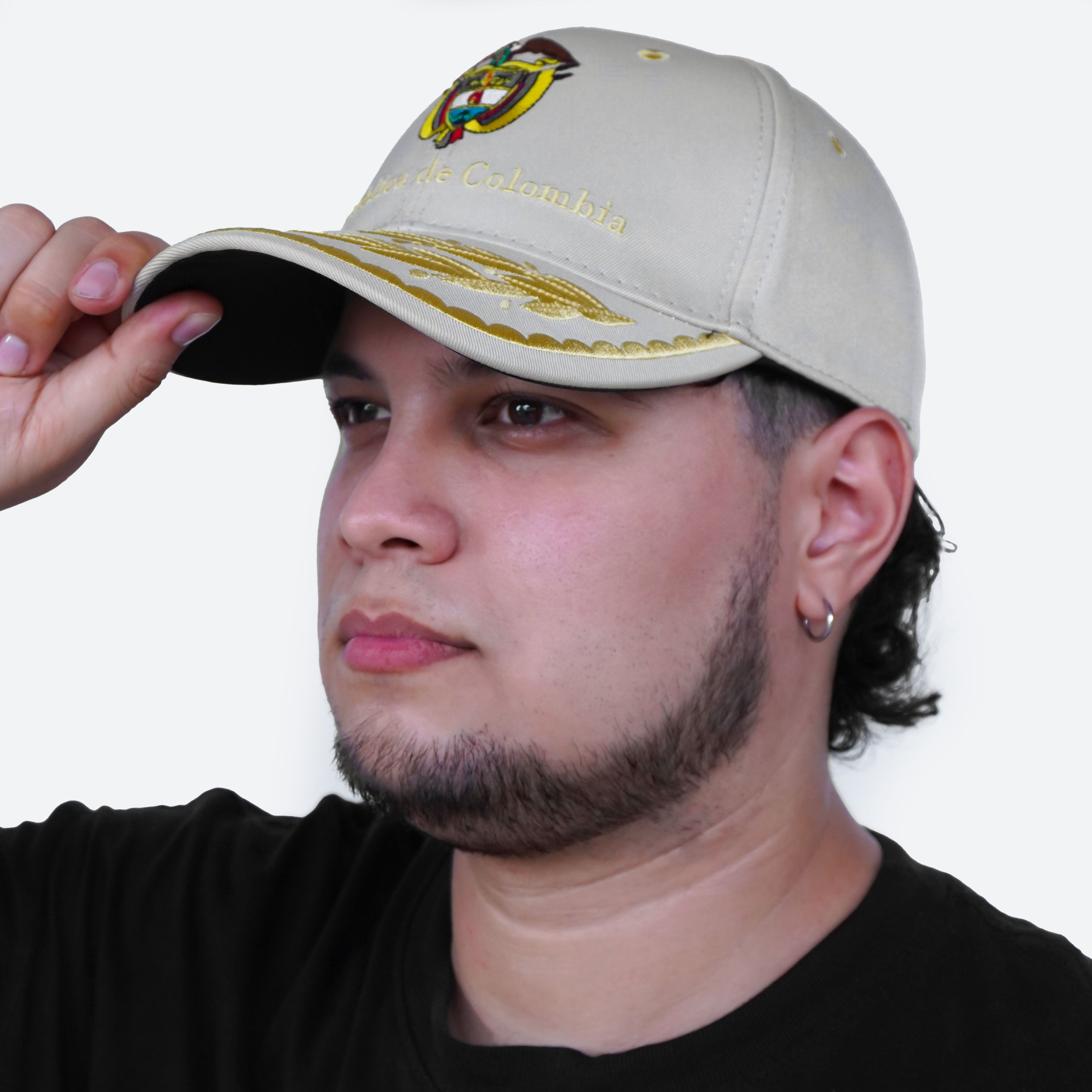 Gorra Beige Agropecuaria – Bordado República de Colombia