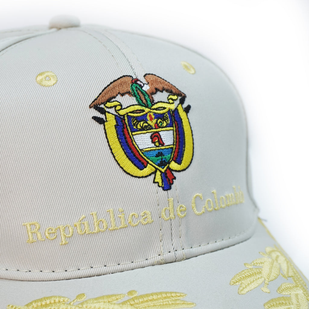 Gorra Beige Agropecuaria – Bordado República de Colombia