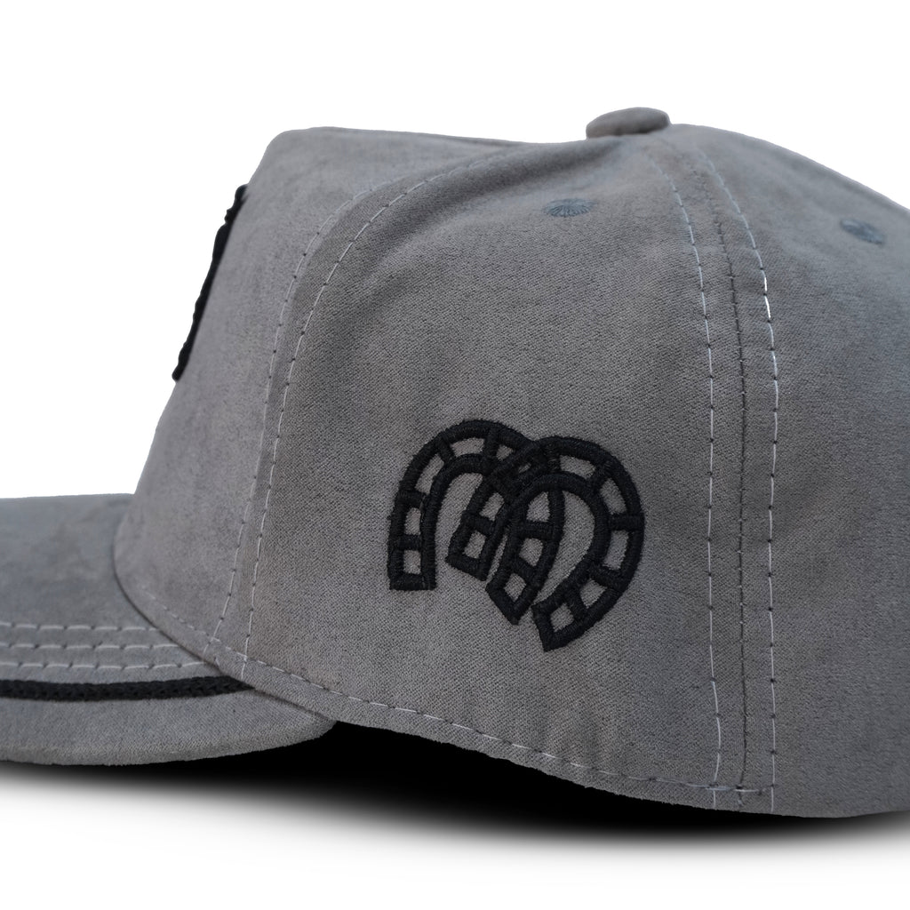 Gorra Gris Negro Agropecuaria – Bordado Caballo