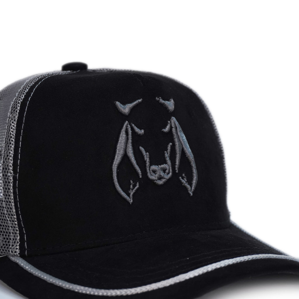 Gorra Negra Agropecuaria – Bordado Toro
