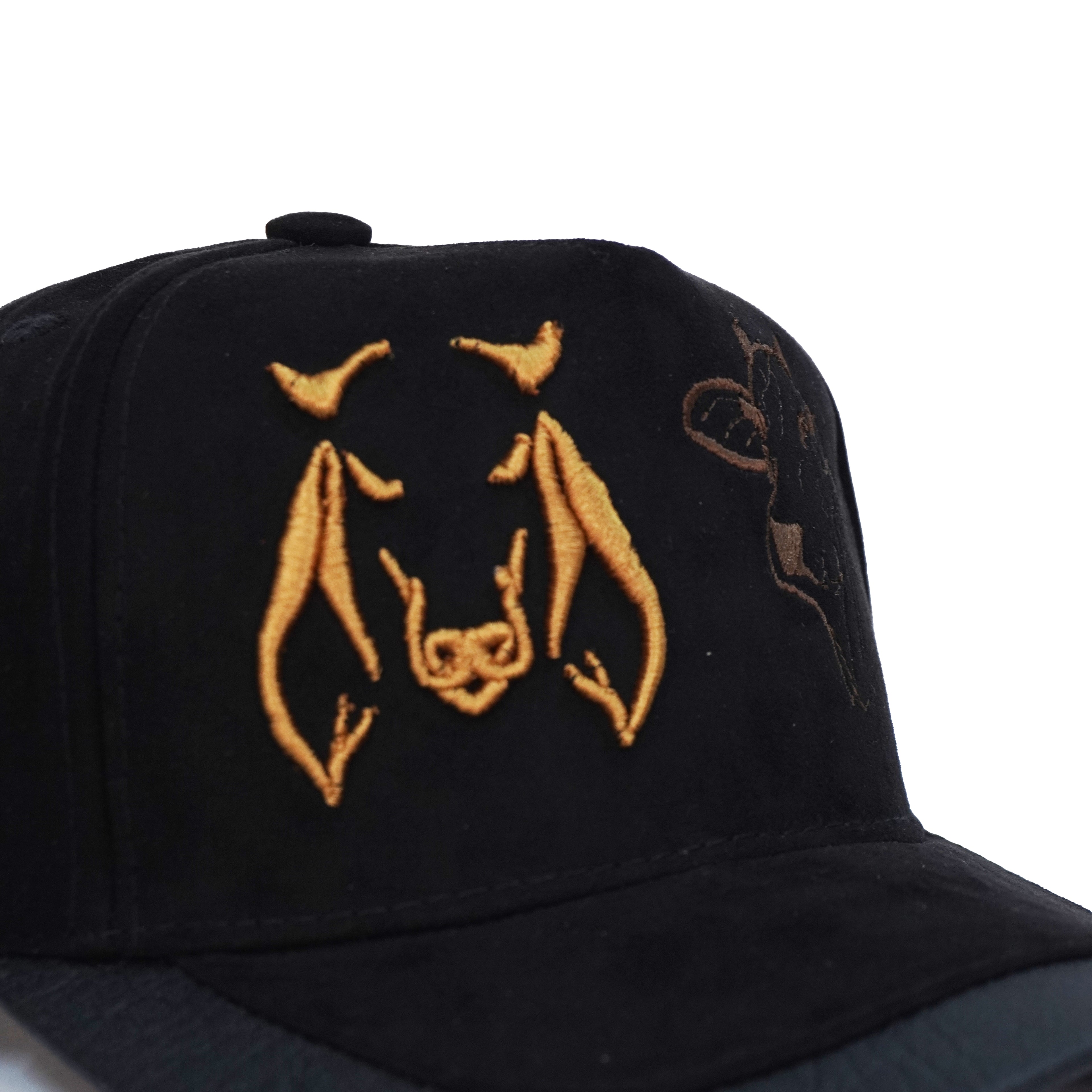 Gorra Negra Agropecuaria – Bordado Toro y Vaca